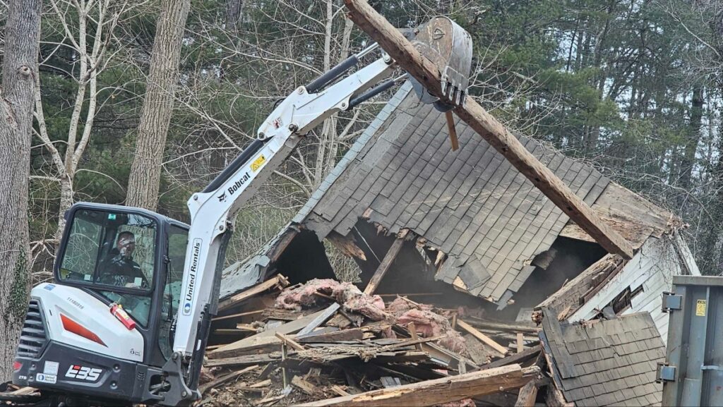 barn demo hanover ma 21 barn demo hanover ma 21 Preserving History Through Demolition: The Hanover, MA Barn Project